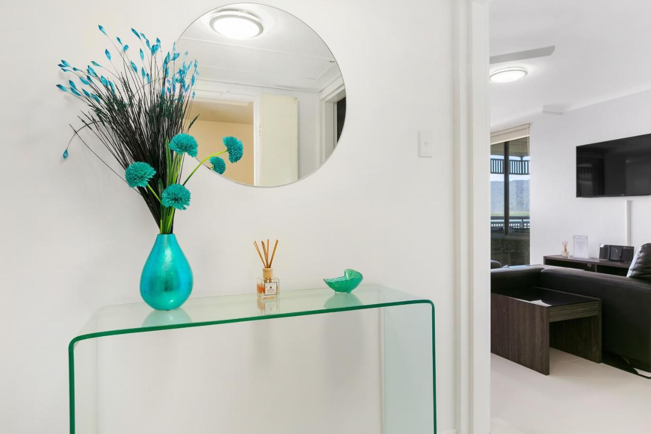 Cairns Luxury Seafront Apartment Extérieur photo