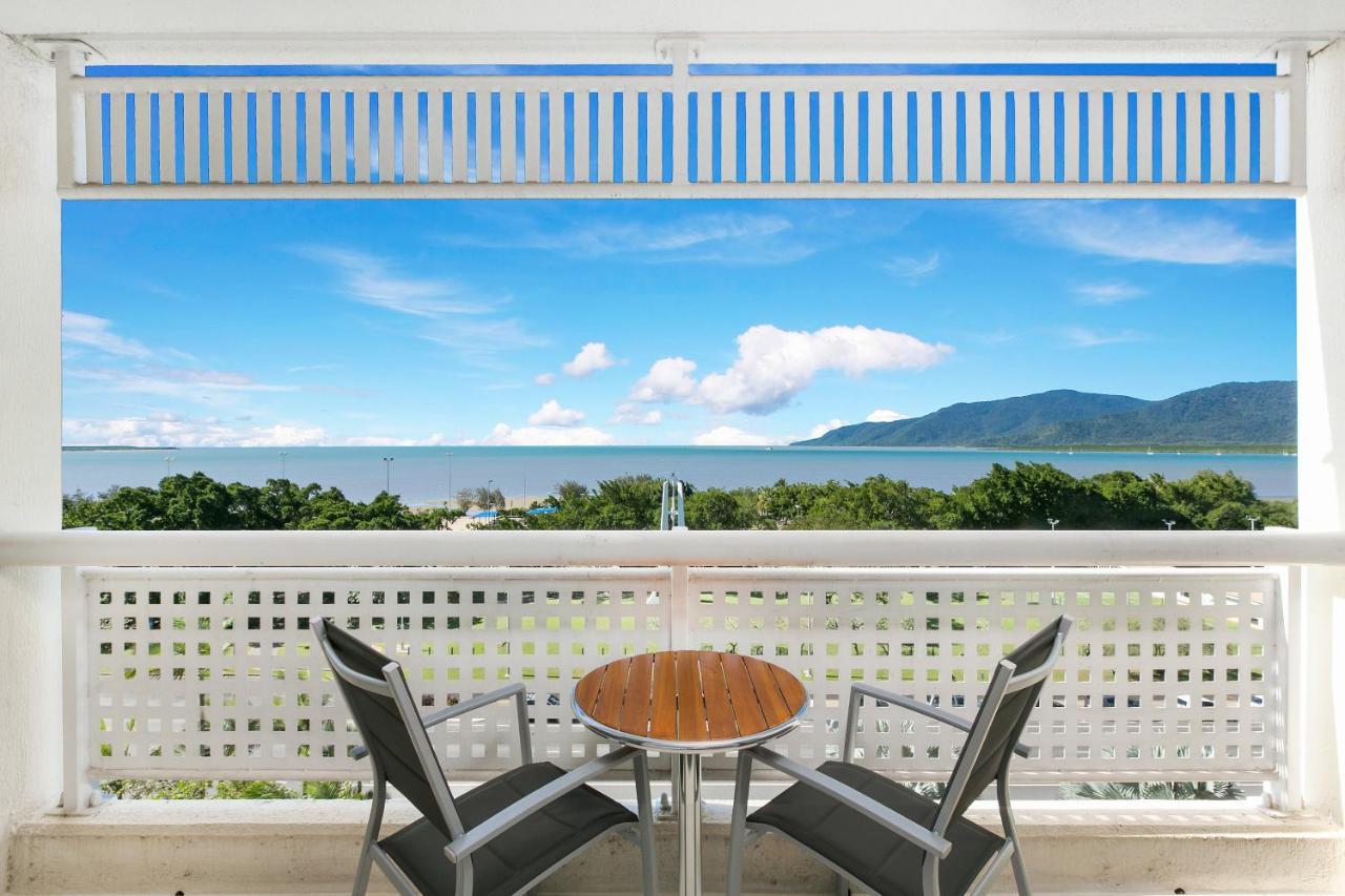 Cairns Luxury Seafront Apartment Extérieur photo