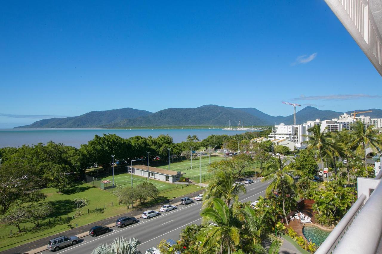 Cairns Luxury Seafront Apartment Extérieur photo